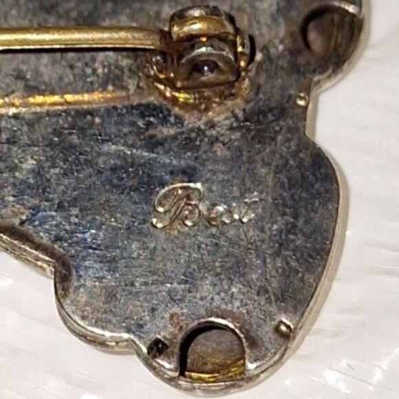 A Vintage Best Brooch Pin Pendant Bunny Rabbit Collectible Costume Jewelry - Picture 4 of 9